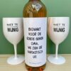 Wijn & Kunststof Glazen Pakket met twee kunststof glazen en grappig etiket Bedankt Oma