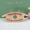 wijnglashouder hout - birthday om twee wijnglazen aan een fles te hangen