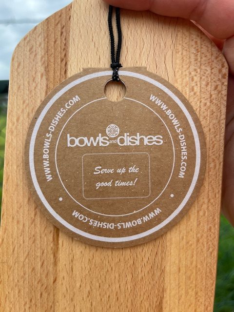 Plank Wijnfles Kaartje Borrelplank in de vorm van een wijnfles met daarop een hilarische wijn quote